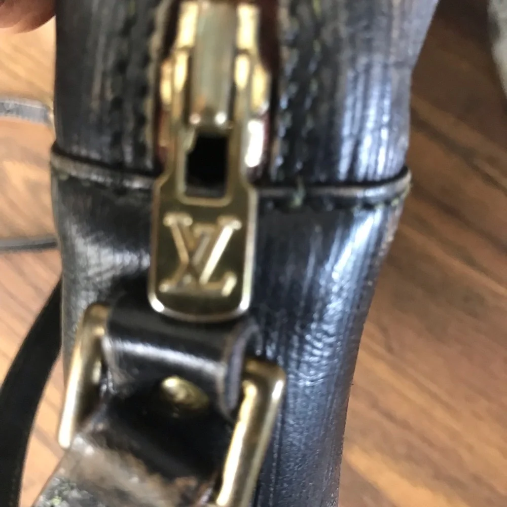 Louis Vuitton Crossbody Bag - Picture 6 of 13